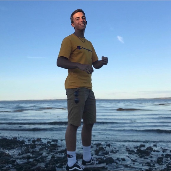 Meet your Posher, Kane - Picture 1 of 1